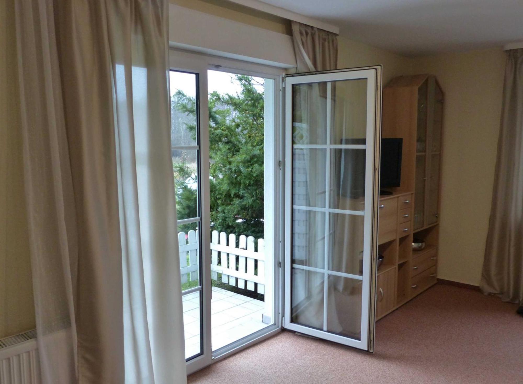 Ferienhaus Am Schmachter See Binz Eksteriør bilde